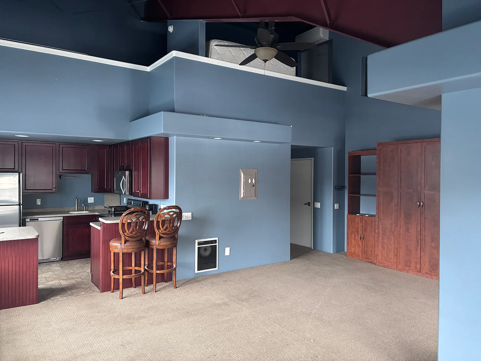 Studio, 1000 sqft, $2,000 — Photo 3