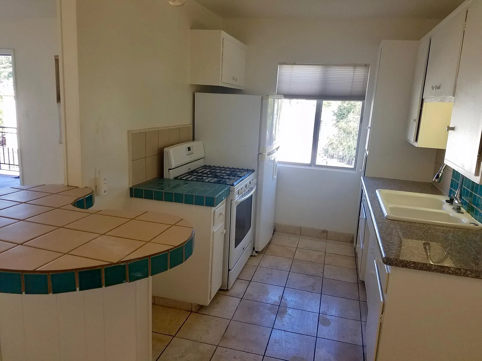1 bed, 740 sqft, $2,100 — Photo 1