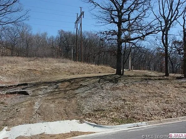 8511 S Toledo Ave, Tulsa, OK 74137