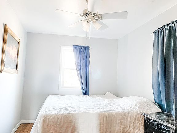 4th image of 10897 Newton Ave