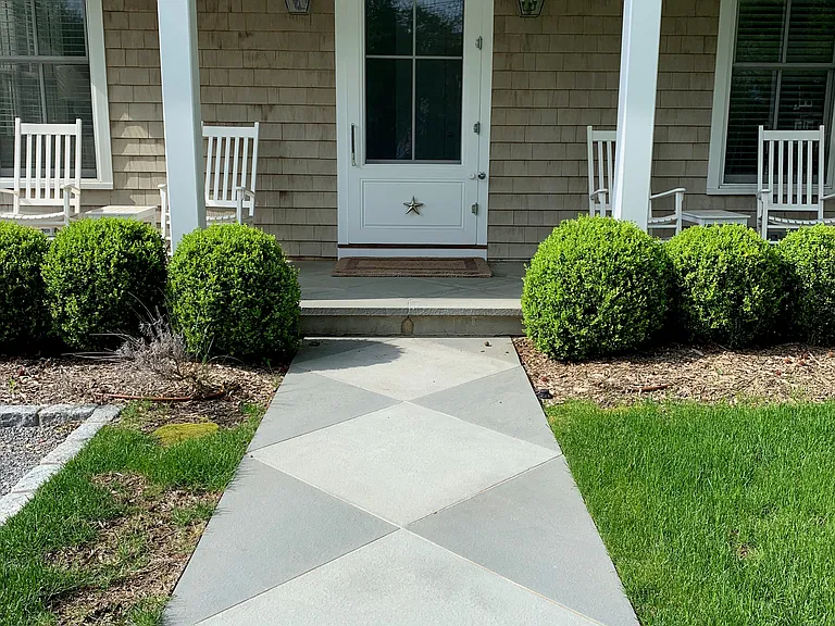 185 Newtown Ln — Photo 17