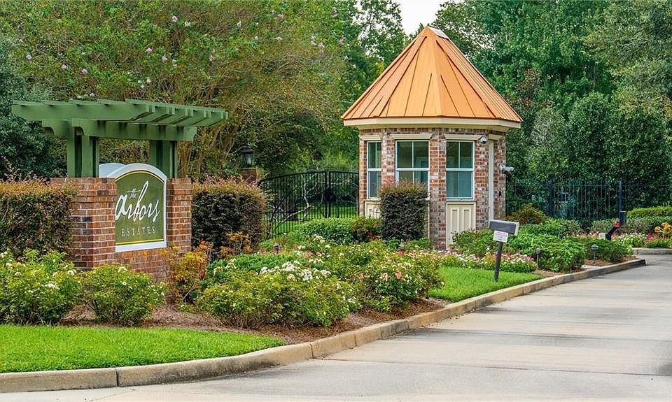 1st image of 38 Arbor Ln
