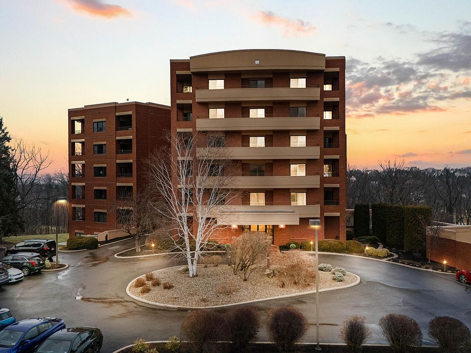 1st image of 455-4C Windmere Dr
