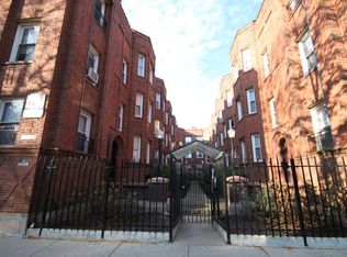 1344 W Argyle St APT 3S, Chicago, IL 60640