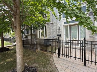 3015 Destination Dr #5, Mississauga, ON L5M0P3