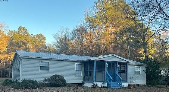 1st image of 904 Cox Ferry Circle