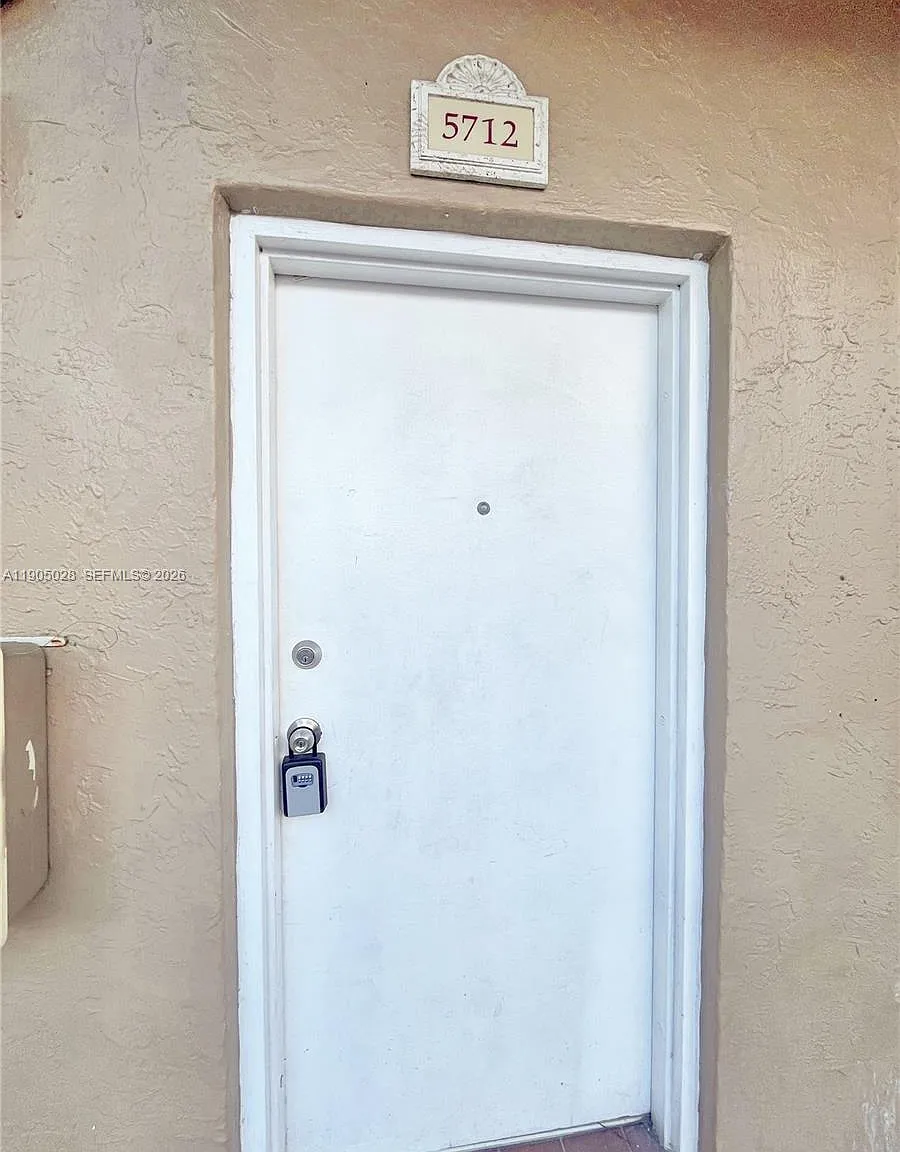 Villas De Marbella Condo — Photo 4