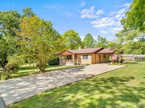 1723 31st St NE, Hickory, NC 28601
