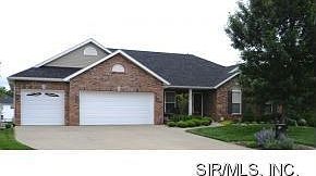1st image of 26 Oak Lake Ct