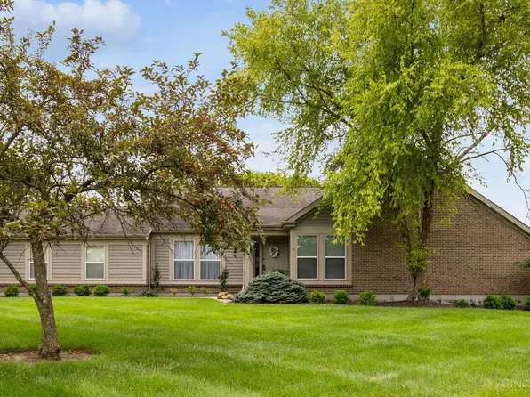 7985 Surreywood Dr, North Bend, OH 45052