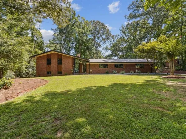 879 Tall Oaks Dr, Gainesville, GA 30501