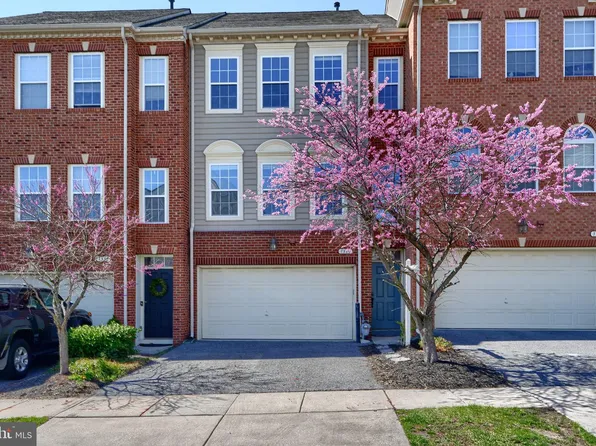 7570 Maidenhead Dr, Hanover, MD 21076