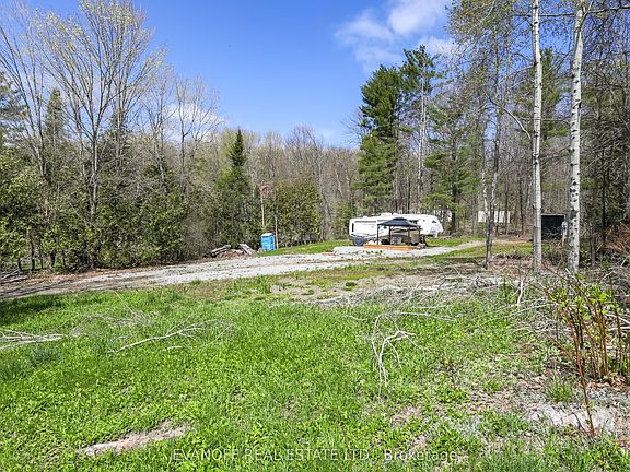 4th image of 3627 Monck Rd