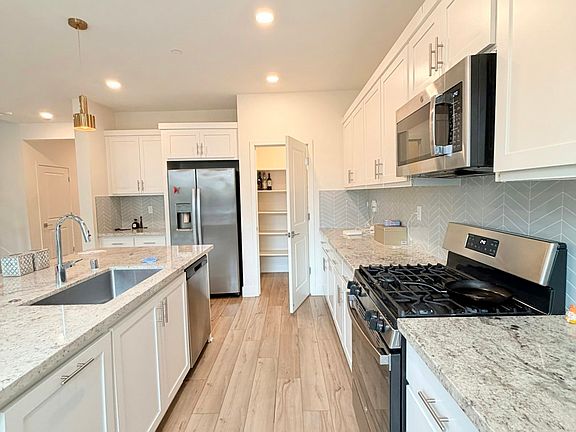 4th image of 5344 Trimonti Cir
