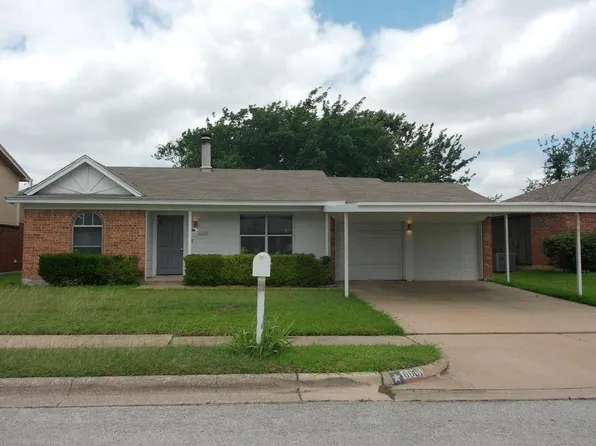 6601 Hughes Dr, Watauga, TX 76148
