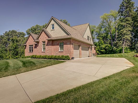 2nd image of 9151 Orion Dr