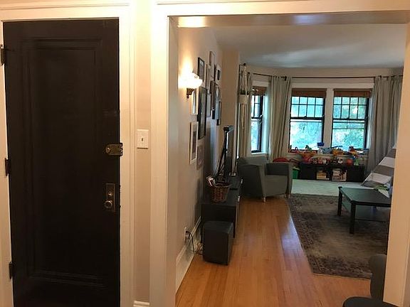 5th image of 4240 N Mozart St #1