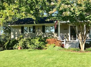 3816 Ren Rd, Fairfax, VA 22030