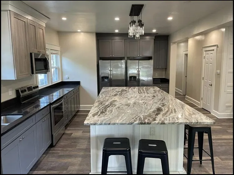 35 Oak St — Photo 13