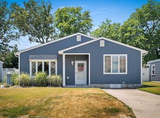 402 Village Rd, Villas, NJ 08251