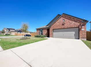 18600 Golden Eagle Way, Elgin, TX 78621