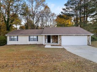 1786 Dunbarton Dr, Lithonia, GA 30058
