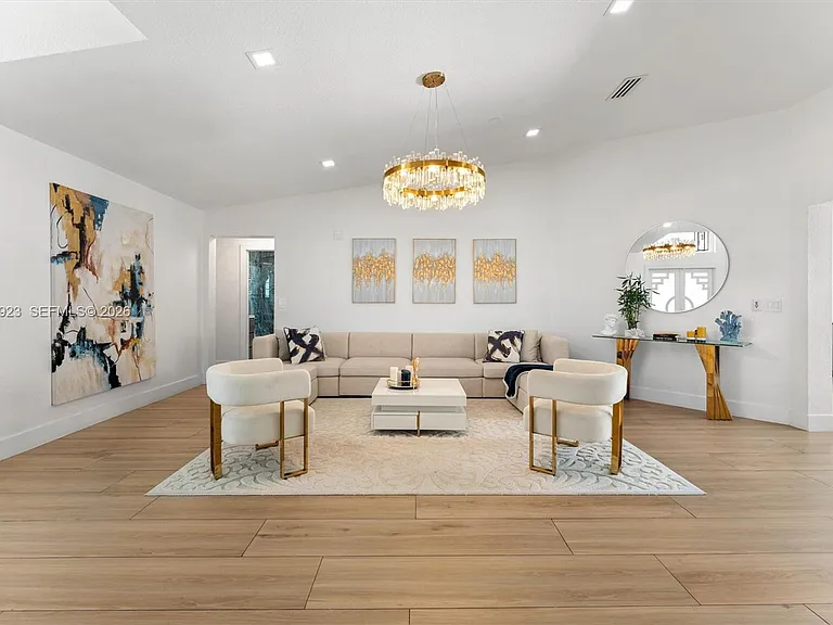 16841 SW 5th Ct — Photo 6