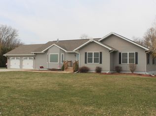 22862 Prophet Rd, Rock Falls, IL 61071
