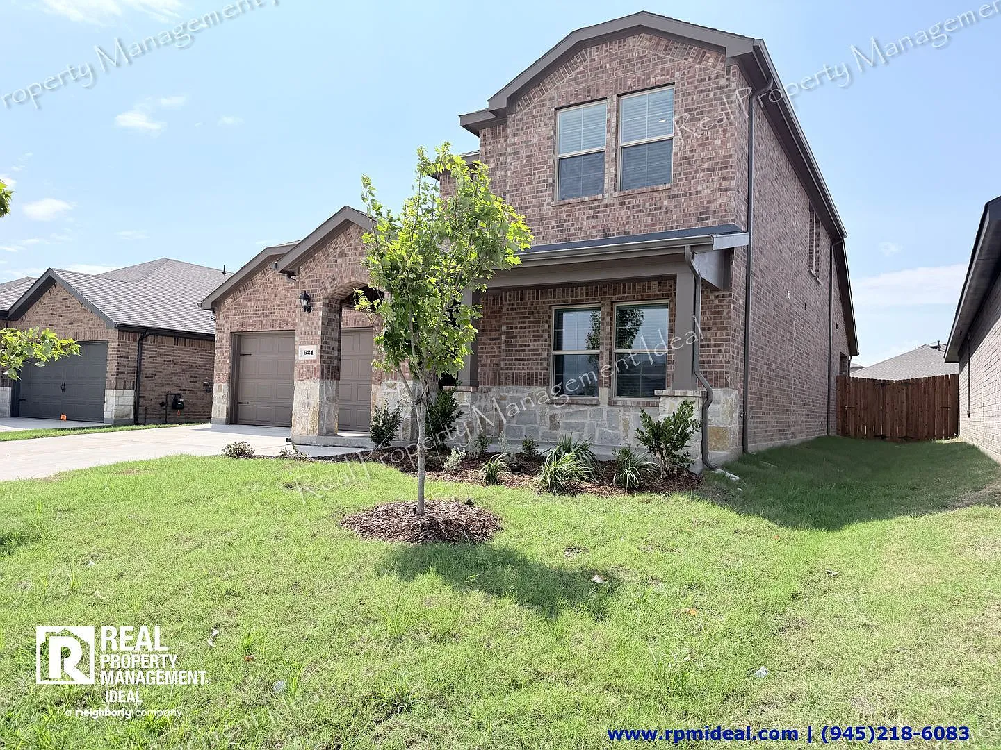 4 bed, 3.0 bath, 2235 sqft, $2,249 — Photo 2