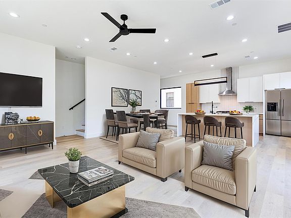 4th image of 4206 Cabell Dr #101