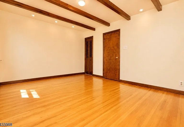 15 N Carpenter Ter #1R — Photo 9