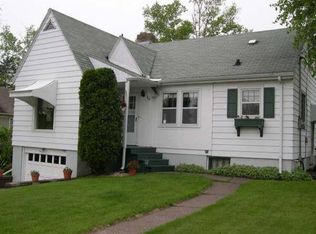 909 N 4th Ave E, Duluth, MN 55805