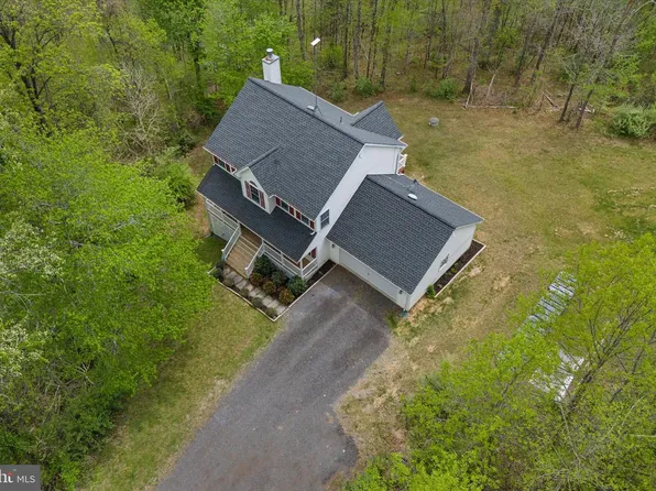 6678 Turning Run Ln, Marshall, VA 20115