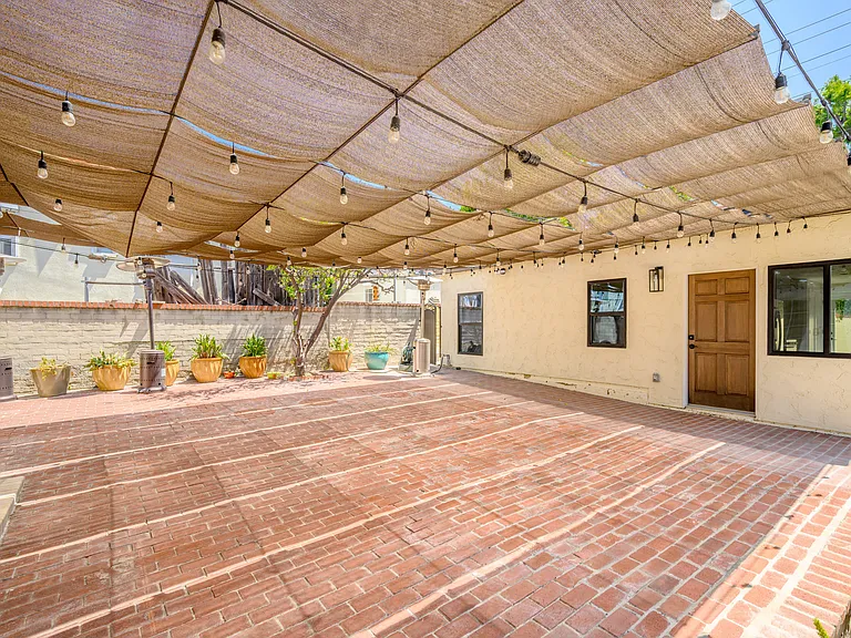 1560 Ridgeway Dr — Photo 25