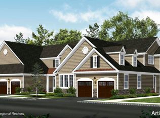 3 Remington Ct #1000, Farmingdale, NJ 07727