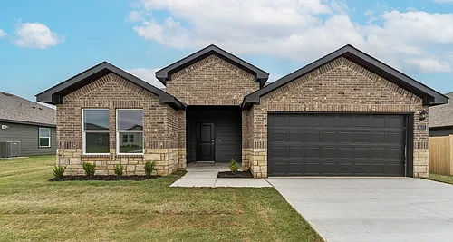 8517 E Fort Worth St Photo 1