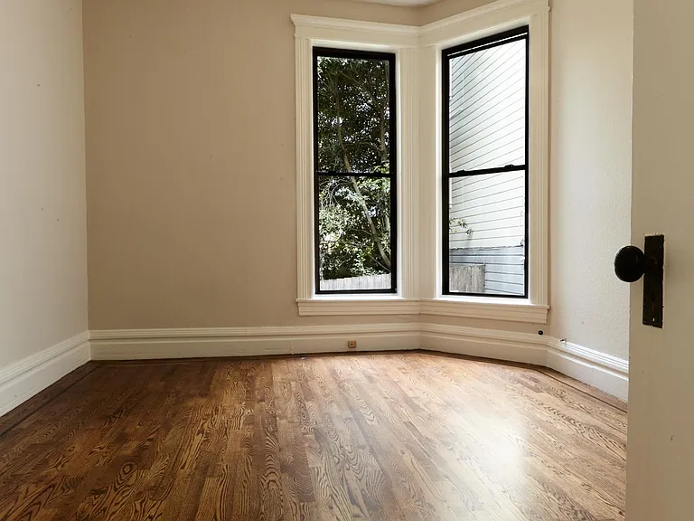 406 Cole St — Photo 17