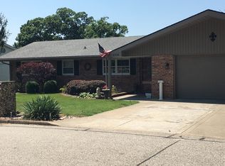 5708 Spring Lake Dr, Evansville, IN