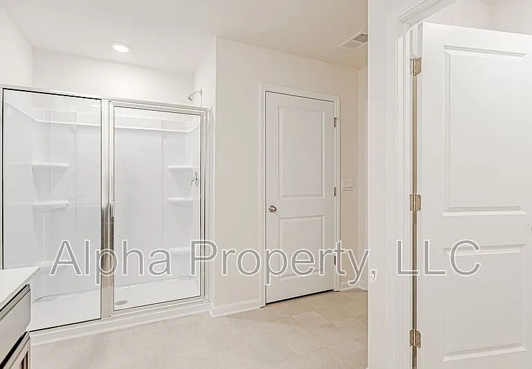1210 Murdock Cir — Photo 25