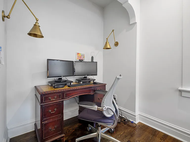 7071 Lindell Blvd — Photo 14