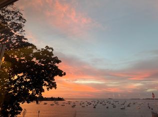 304 Humphrey St #1R, Swampscott, MA 01907