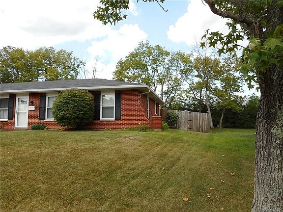 3rd image of 631 Mears Dr