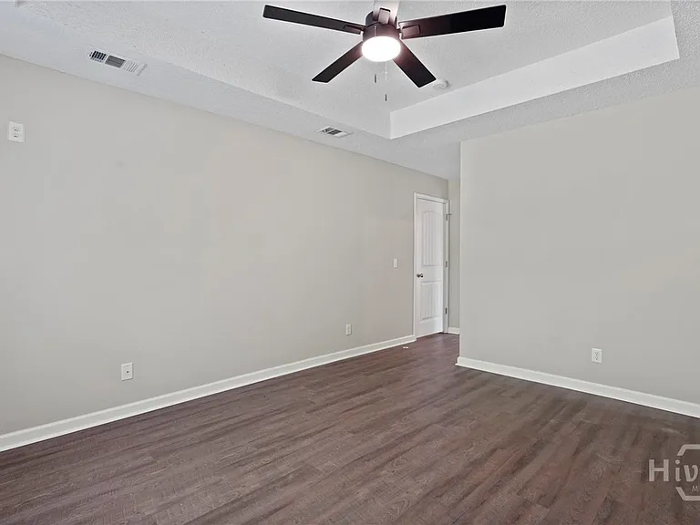 113 Katama Way — Photo 33