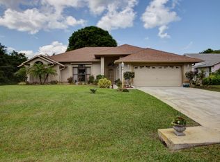 202 Dickens Ave, Sebastian, FL 32958