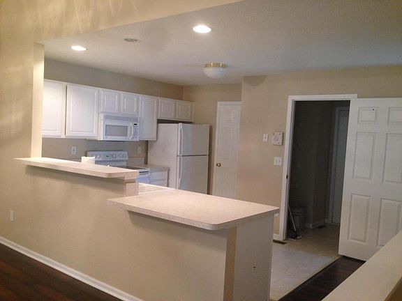 4th image of 11935 Sandpiper Ln