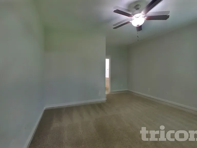 713 W Coker Way — Photo 7