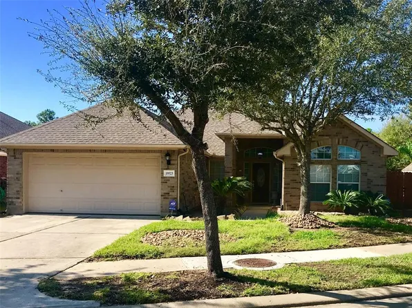 19523 Papago Dr, Tomball, TX 77377