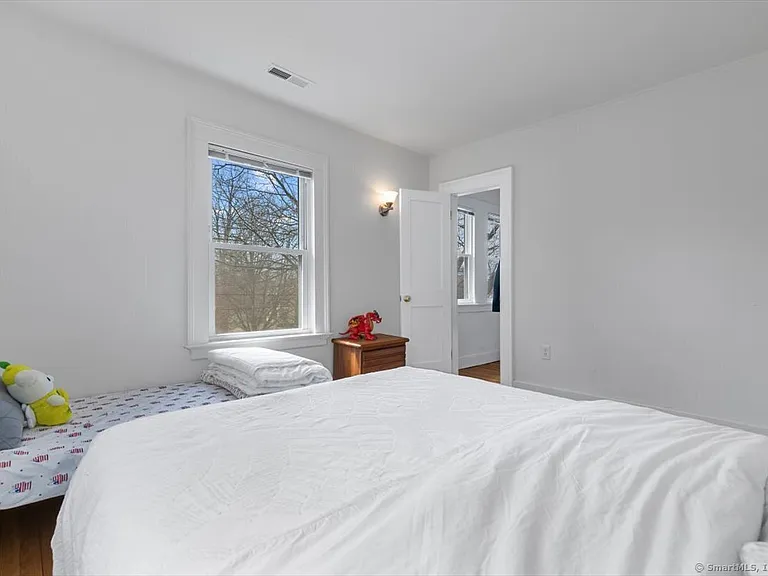233 Highland St — Photo 24