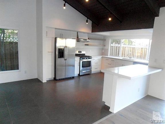 4th image of 1058 Twinfoot Ct