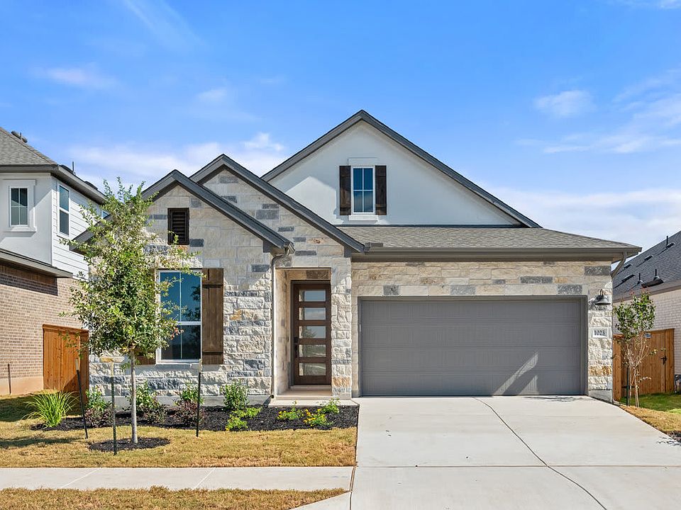 1023 North Roger Hanks Parkway